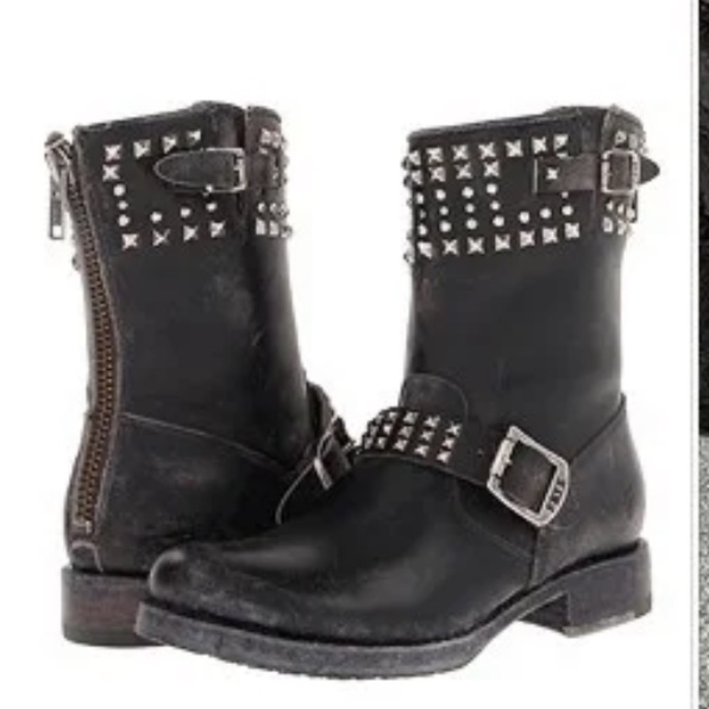 Frye Veronica distressed studded Biker Boot size 6